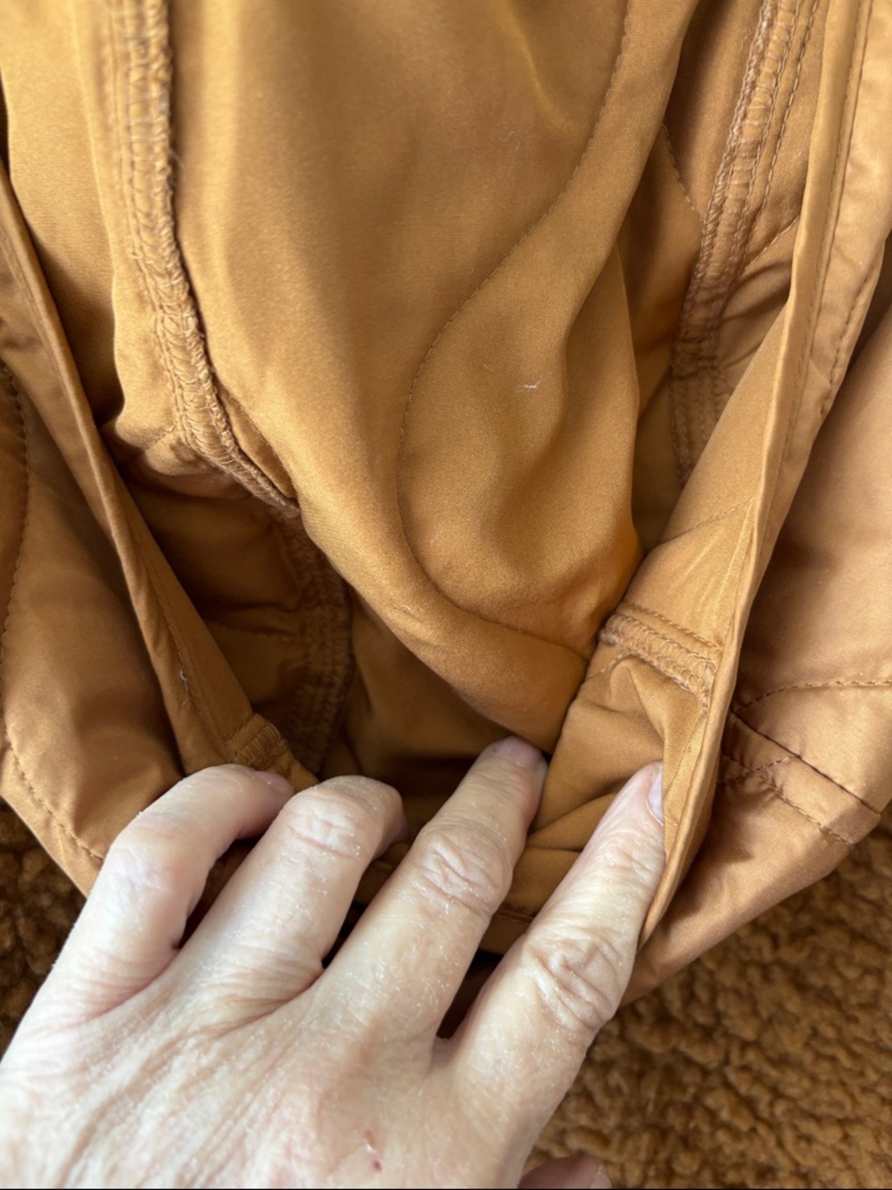 Old Navy Two-Tone Tan Sherpa & Quilted Jacket - Picture 12 of 13